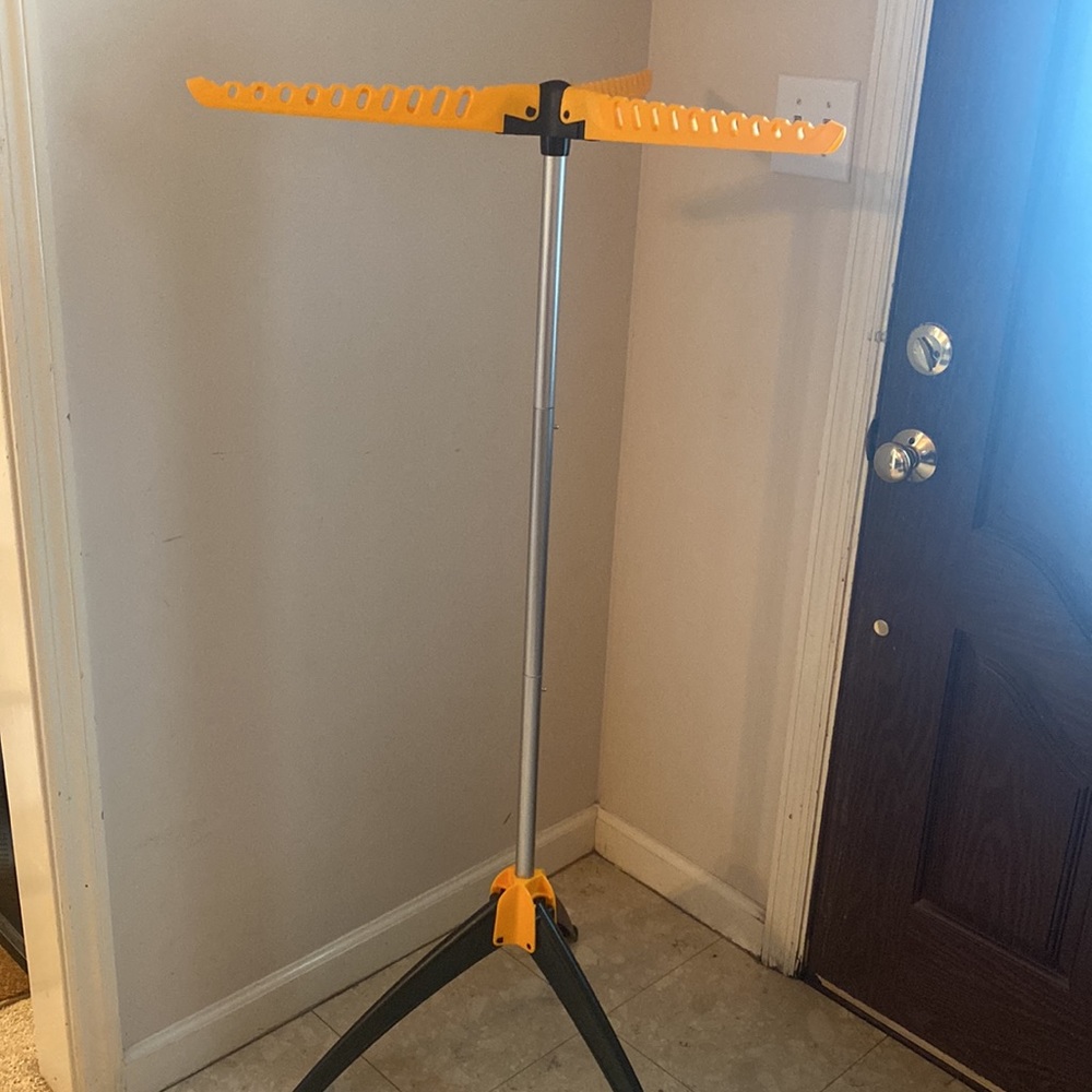 Floor Standing Clothes/Drying Rack - Picture 6 of 8